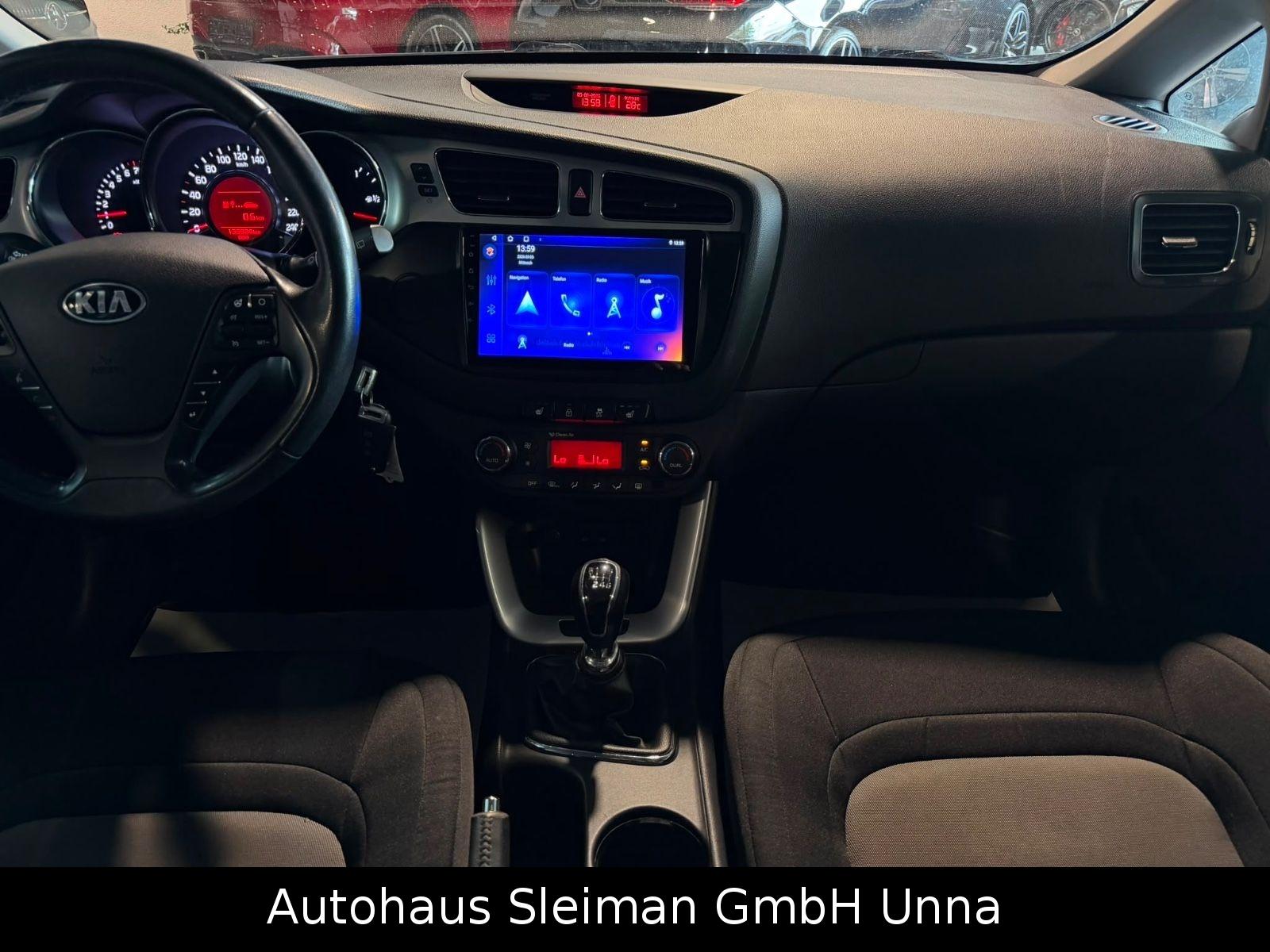 Kia cee'd 2014 — photo 11