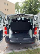 Peugeot Expert ( 9 Sitzplätze ) - Peugeot Expert aus 2022