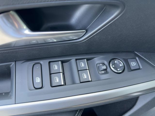 Foto Nummer 16: PEUGEOT 5008