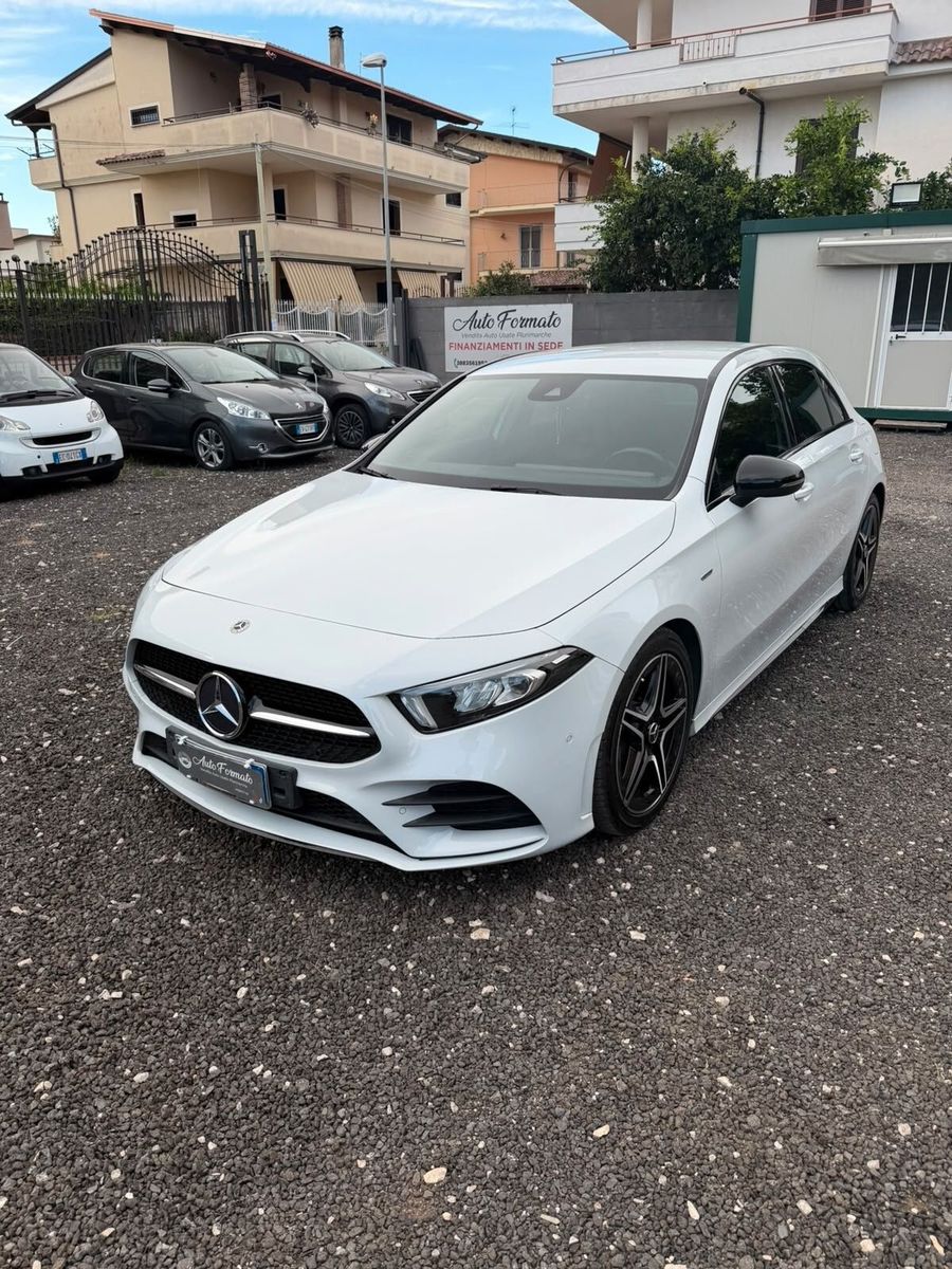Mercedes-Benz Mercedes-benz A 180 d Automatic Premium imagem 2