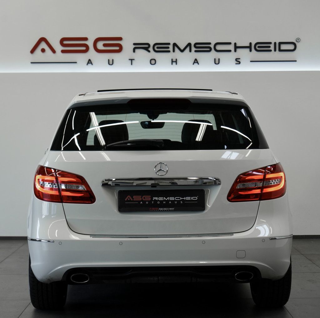 Mercedes Benz B 200