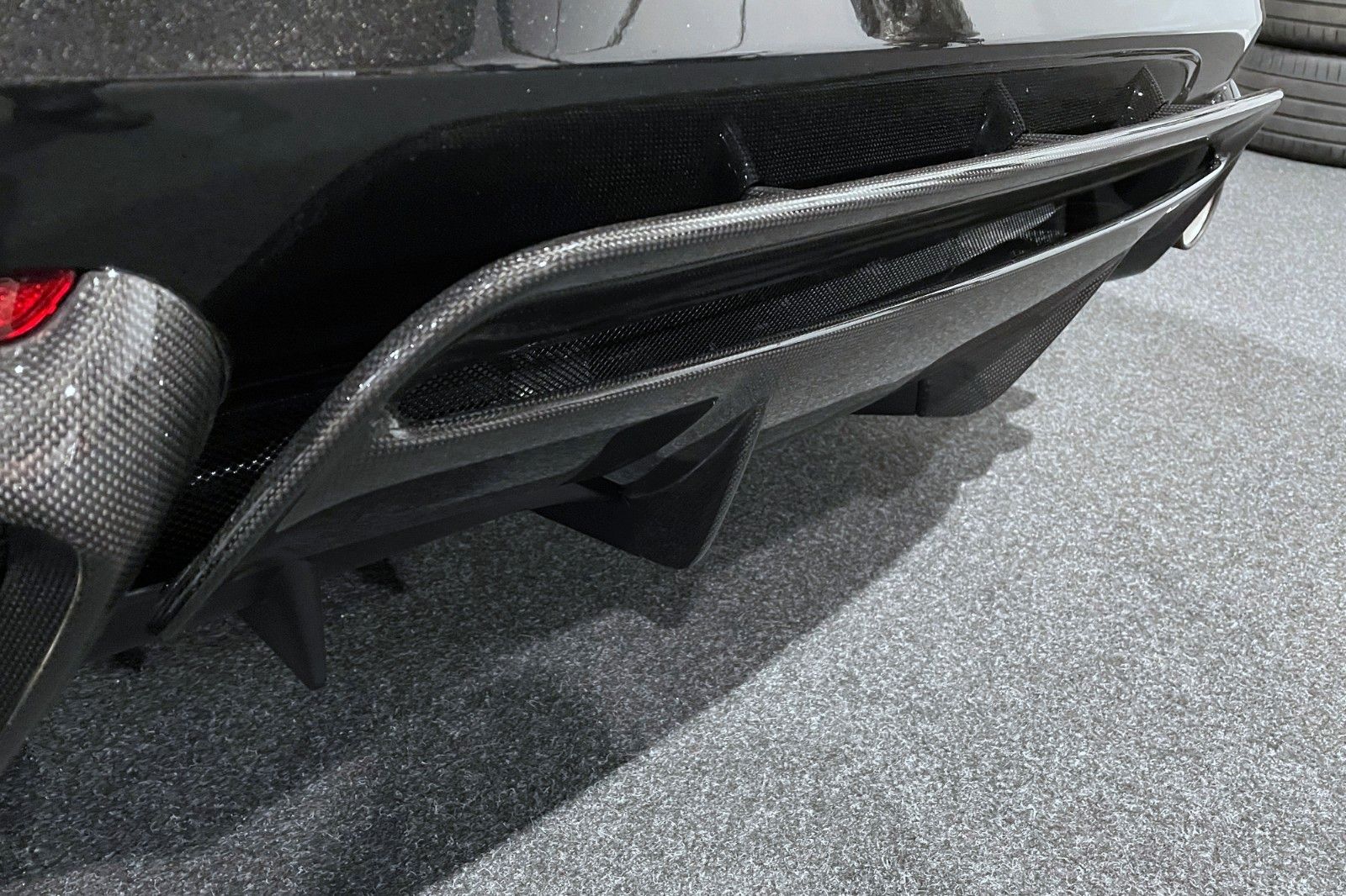 Fahrzeugabbildung Ferrari 812 GTS - FULL CARBON