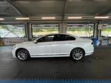 Volkswagen Passat Lim. Highline BMT/Start-Stopp - VW Passat Gebrauchtwagen in Frankfurt