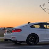 BMW M4 GTS M4 GTS - weiße BMW M4