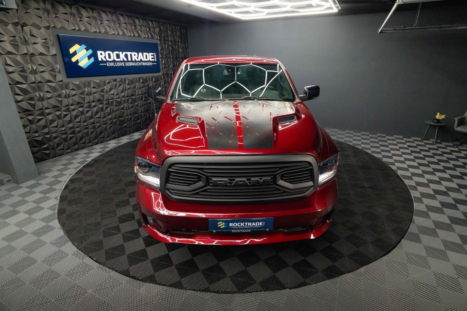 Fahrzeugabbildung Dodge RAM 5.7 V8 HEMI 4x4 OFFROAD Night-Paket *LED*AHK