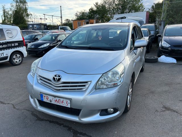 Toyota Verso 2.0l D-4D Exe7 sitze Navigation Panorama