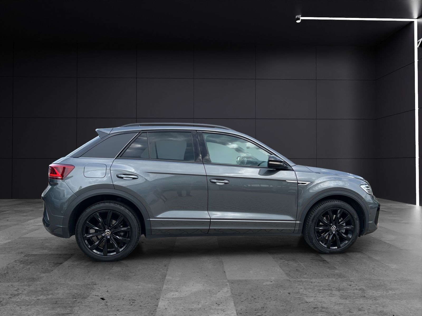 Fahrzeugabbildung Volkswagen T-Roc 2.0 TSI R-Line 4M MATRIX Standh.