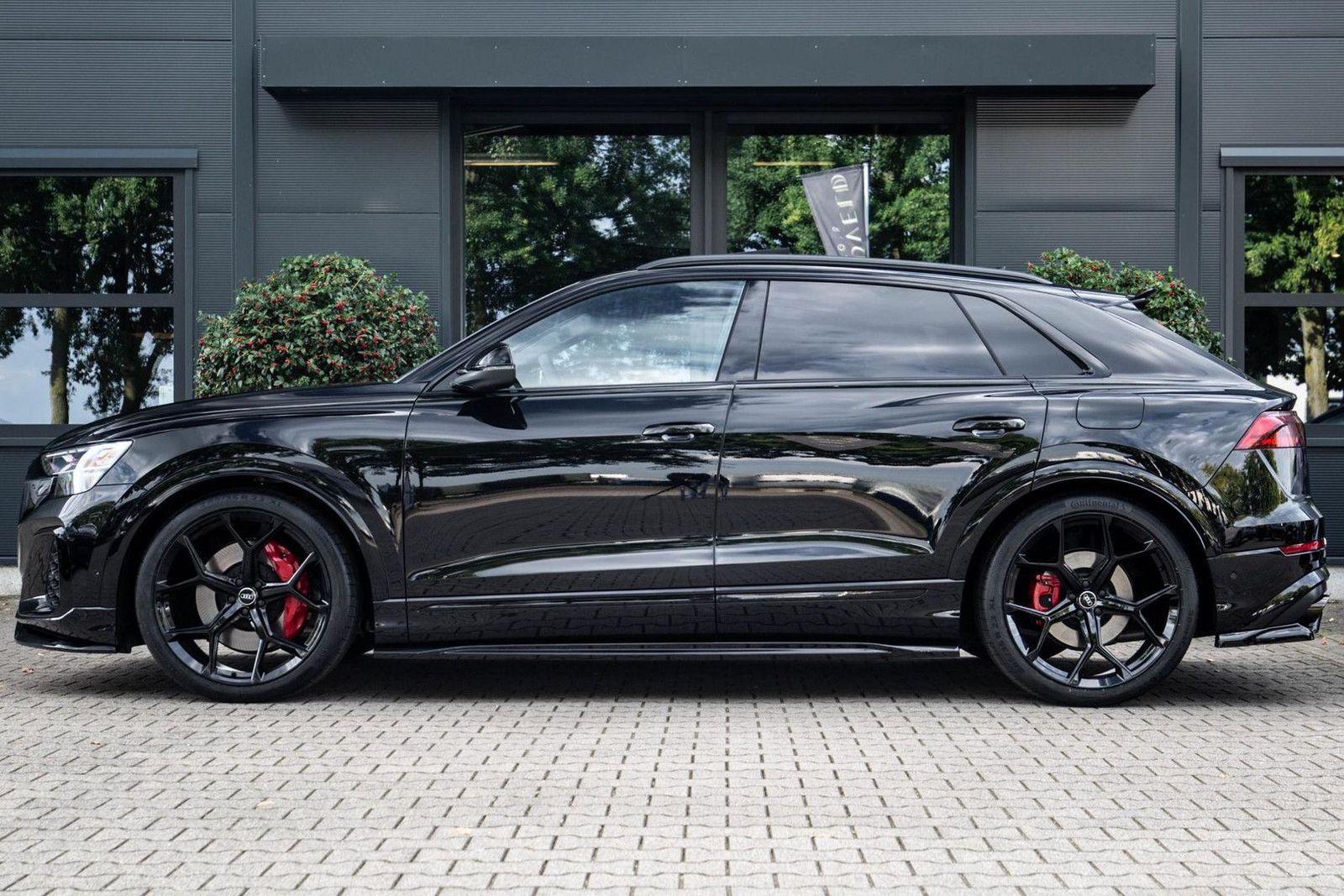 Audi Q8 60 TFSI e Competition 490pk, Carbon, Full-opt imagem 3