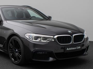 Fahrzeugabbildung BMW 530d xD M Sport Panorama Kamera H/K Alarm 19Zoll