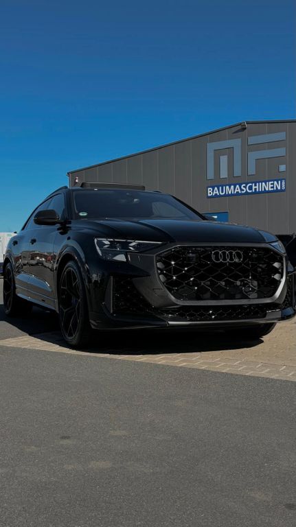 Image of Audi RSQ8