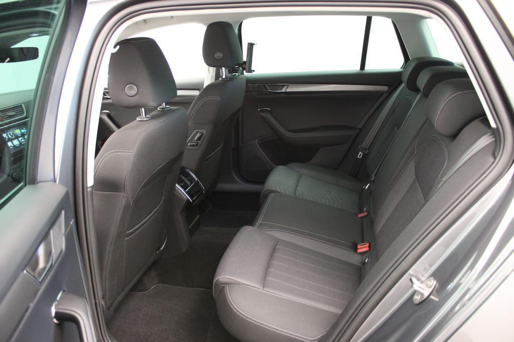 Skoda Superb Combi Style 2.0 TDI 110kW DSG LED*NAV*PDC, миниатюра 10