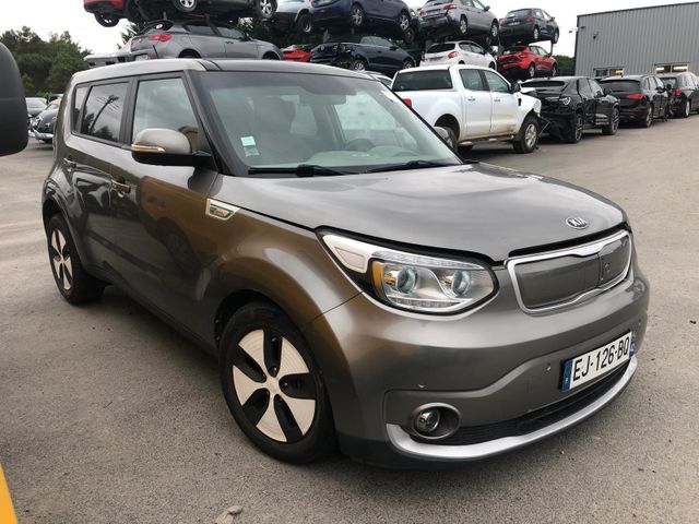 Kia Soul EV  Play