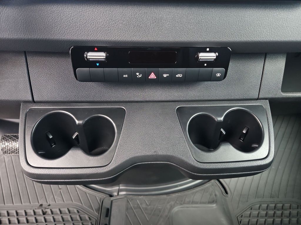Fahrzeugabbildung Mercedes-Benz Sprinter 319 Kasten SELECT L3H2 LED SHZ RFK AHK