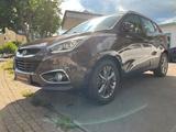 Hyundai ix35 FIFA World Cup *24.000km* *Neue Bereifung* - Hyundai ix35 Gebrauchtwagen in Duisburg