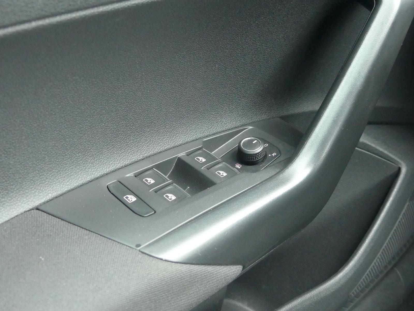 Volkswagen Polo 1.0 DSG R-Line LED VC ACC Allwetter Navi Ka, миниатюра 23