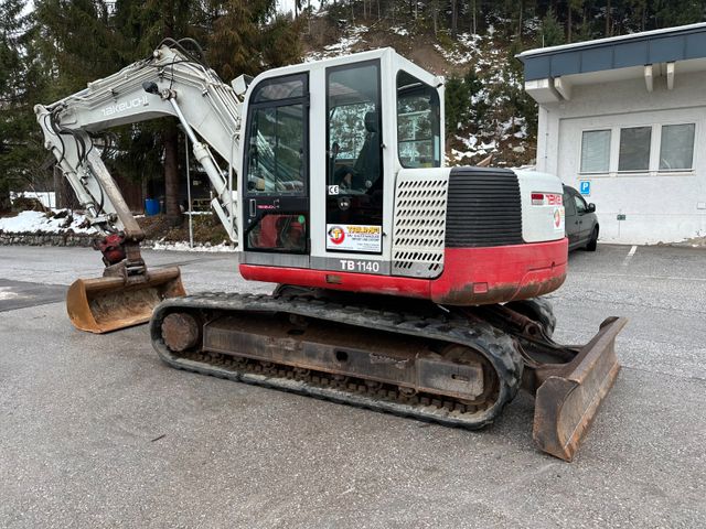 Takeuchi TB1140 Powertilt