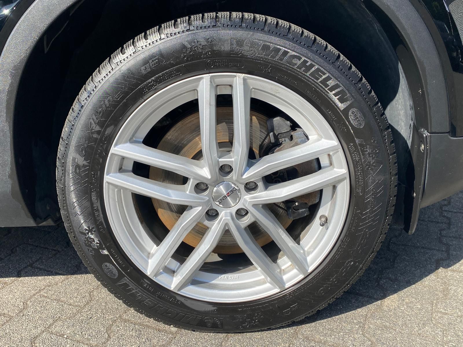 Fahrzeugabbildung Volvo XC40 Inscript Plug-In Hybr LED+NAVI+KAM+DAB+ACC+