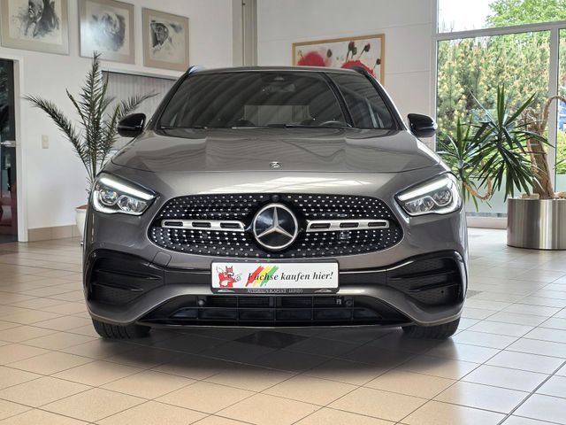 MERCEDES-BENZ GLA 200 — Foto 2