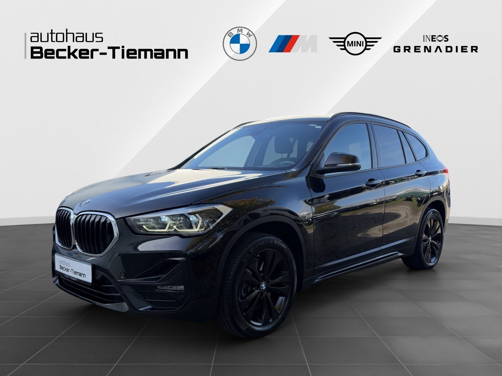 BMW X1 xDrive20d Sport Line Leder Pano Navi ParkAss
