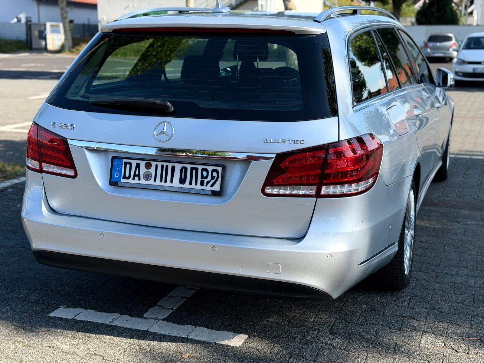 Mercedes-Benz E 220 BlueTEC T Automatik