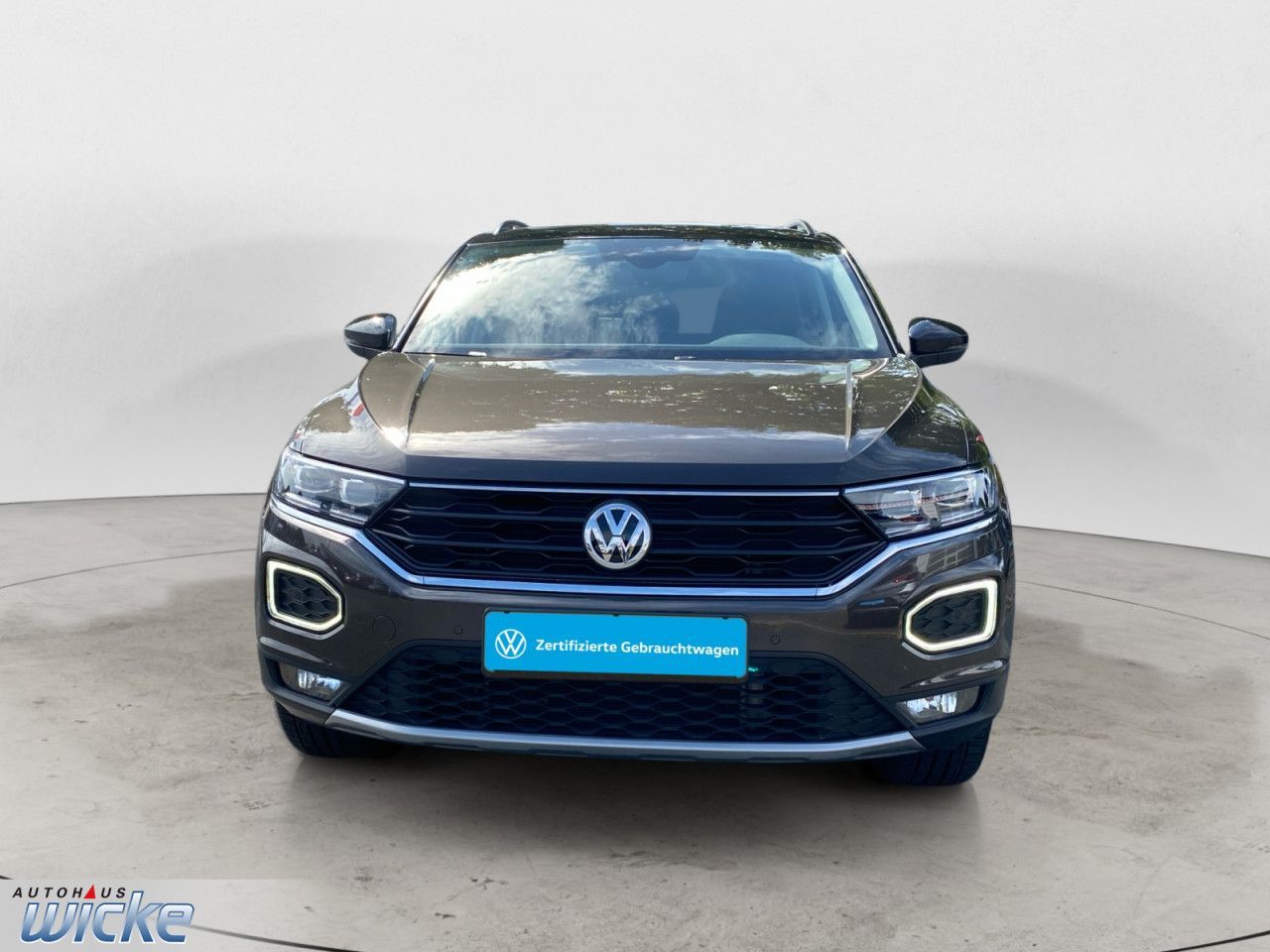 Volkswagen T-Roc 1.5 TSI IQ.DRIVE NAVI KLIMA PANO REAR VIEW foto 3