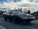 Pontiac Firebird TransAm 5.0 V8*SHOWFAHRZEUG*KITT-Umbau* - Pontiac Trans Am mit Benzin-Antrieb