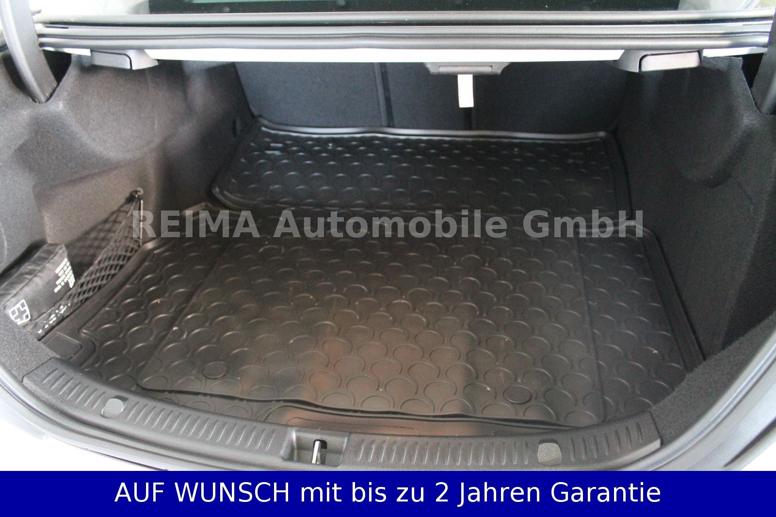 Fahrzeugabbildung Mercedes-Benz E 450 Limo  4Matic, LED, 360°, 20", Leder