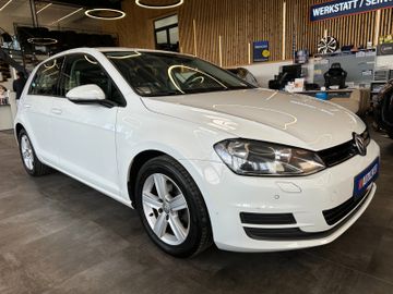 MYAUTOCENTER – Gebraucht- und Jahreswagen mit Werkstattservice in Pfaffenhofen Volkswagen Golf VII *TÜV0228*STHZ*KLIMA*NAV*PDC*BLTH*CD*