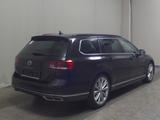 Volkswagen Passat Var. 2.0 TDI R-Line T-Leder Navi AID LED - gebrauchte VW Passat aus dem Jahr 2021