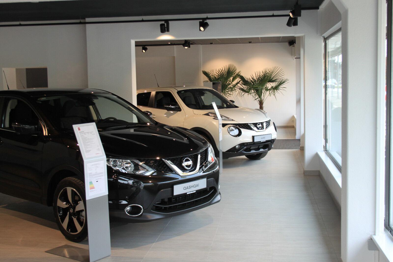 showroom-image-top