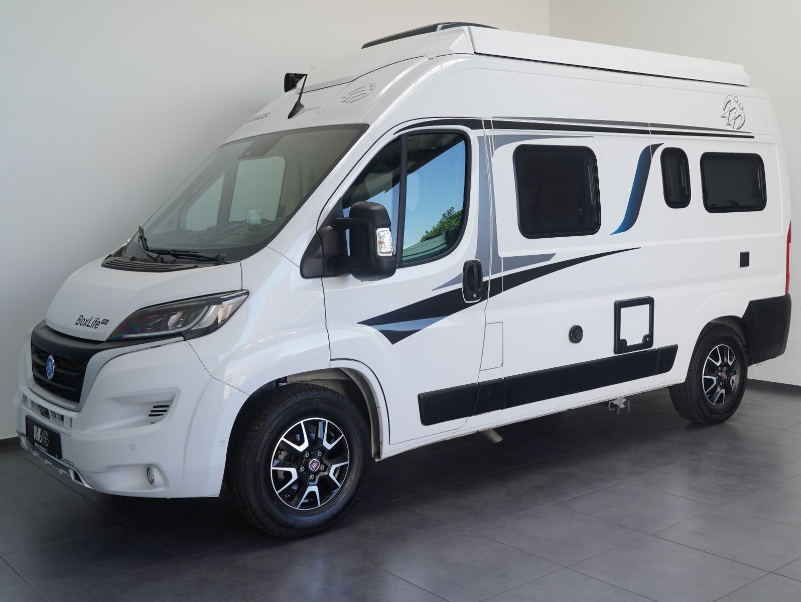 Fahrzeugabbildung Knaus BOXLIFE PRO / 540 ROAD Aufstelldach/Markise