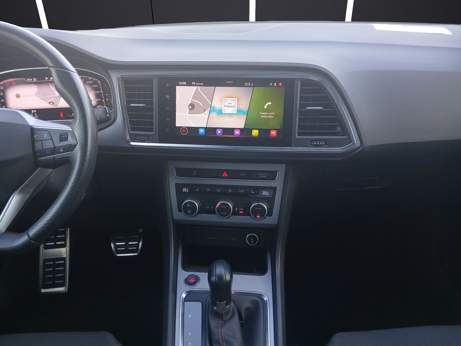 Fahrzeugabbildung SEAT Ateca TSI FR-Line DSG LED AHK Navi AID ACC RFK S