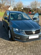 Skoda Octavia 2.0 TDI DSG Ambition Combi Ambition - Skoda Octavia in Mönchengladbach