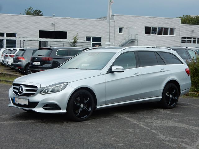Mercedes-Benz E 300 T AVANTGARDE,Harman,LED,Schiebedach,,