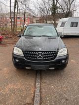 Mercedes-Benz ML 350 4MATIK - gebrauchte Mercedes-Benz ML 350 aus dem Jahr 2005