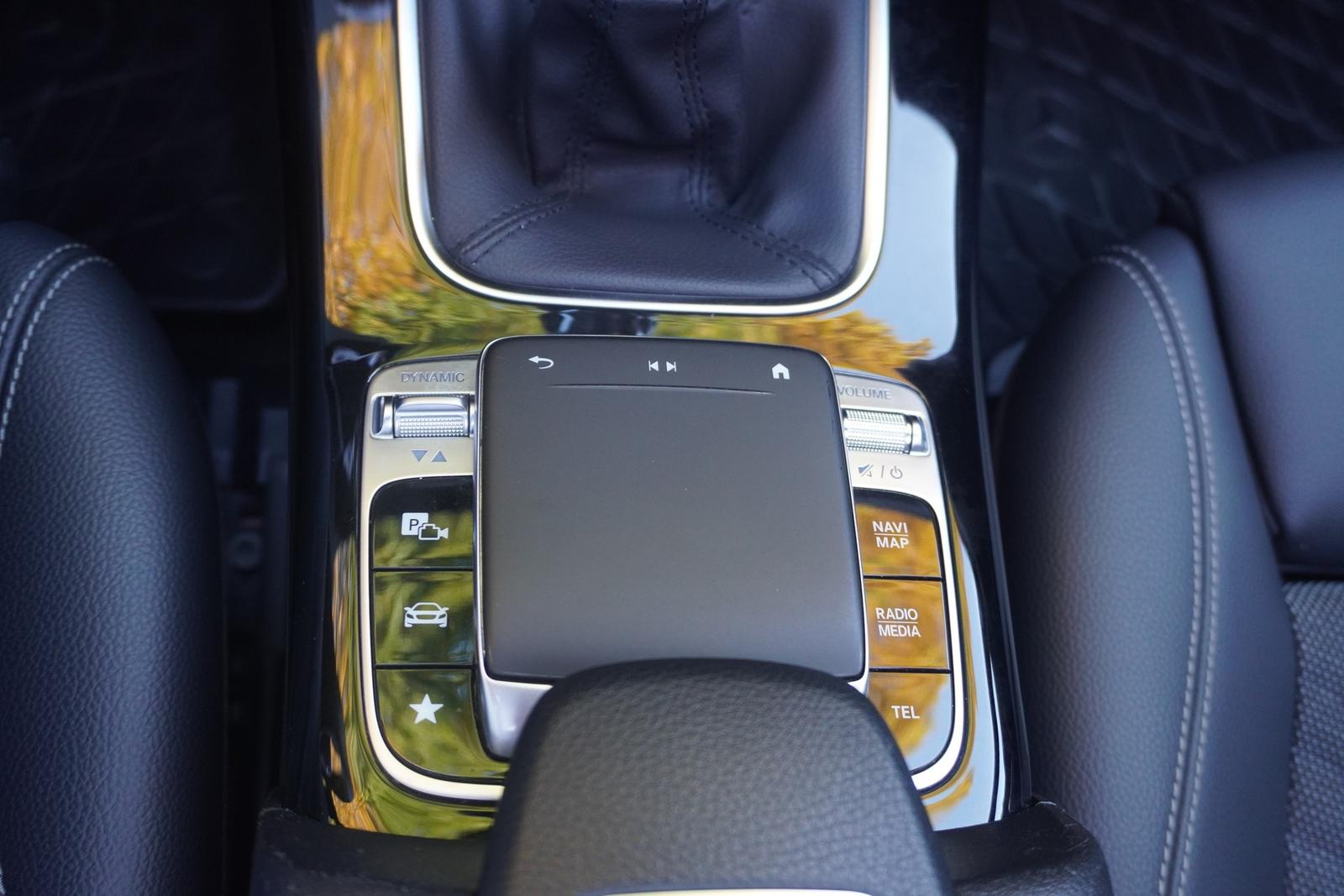 Mercedes-Benz A200 Progressive Navi Panorama Android Apple PDC