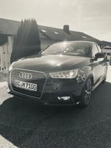 Audi A1 1.0 TFSI ultra Sportback S line KLIMA XENON  - Audi A1: Von Privat
