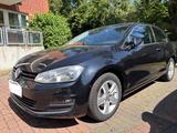 Volkswagen Golf 1.2 TSI 63kW BMT Comfortline TOP GEPFLEGT - Volkswagen Golf mit Benzin-Antrieb: 1.6