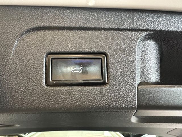 MYAUTOCENTER – Gebraucht- und Jahreswagen mit Werkstattservice in Pfaffenhofen Volkswagen Touran *R-Line*Sport*ACC*NAVI*2-ZONEN*LED*