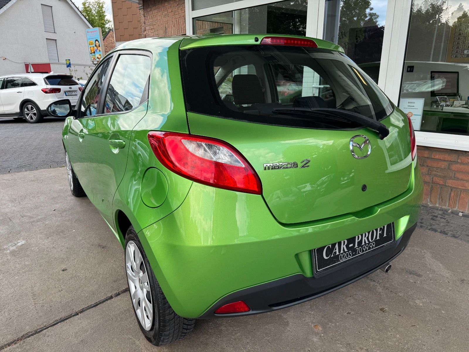 Fahrzeugabbildung Mazda 2 Lim. 1.5 Center-Line Autom. Klima/TÜV NEU