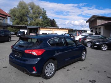 Ford Focus - 11