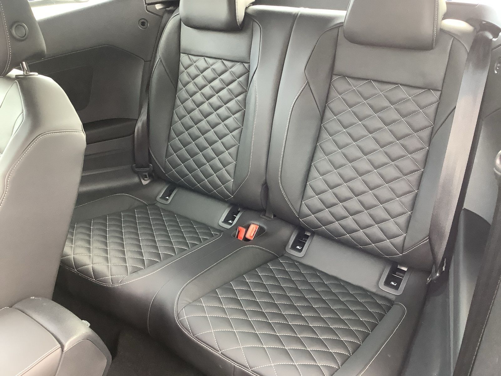 Volkswagen T-Roc - Bild 13