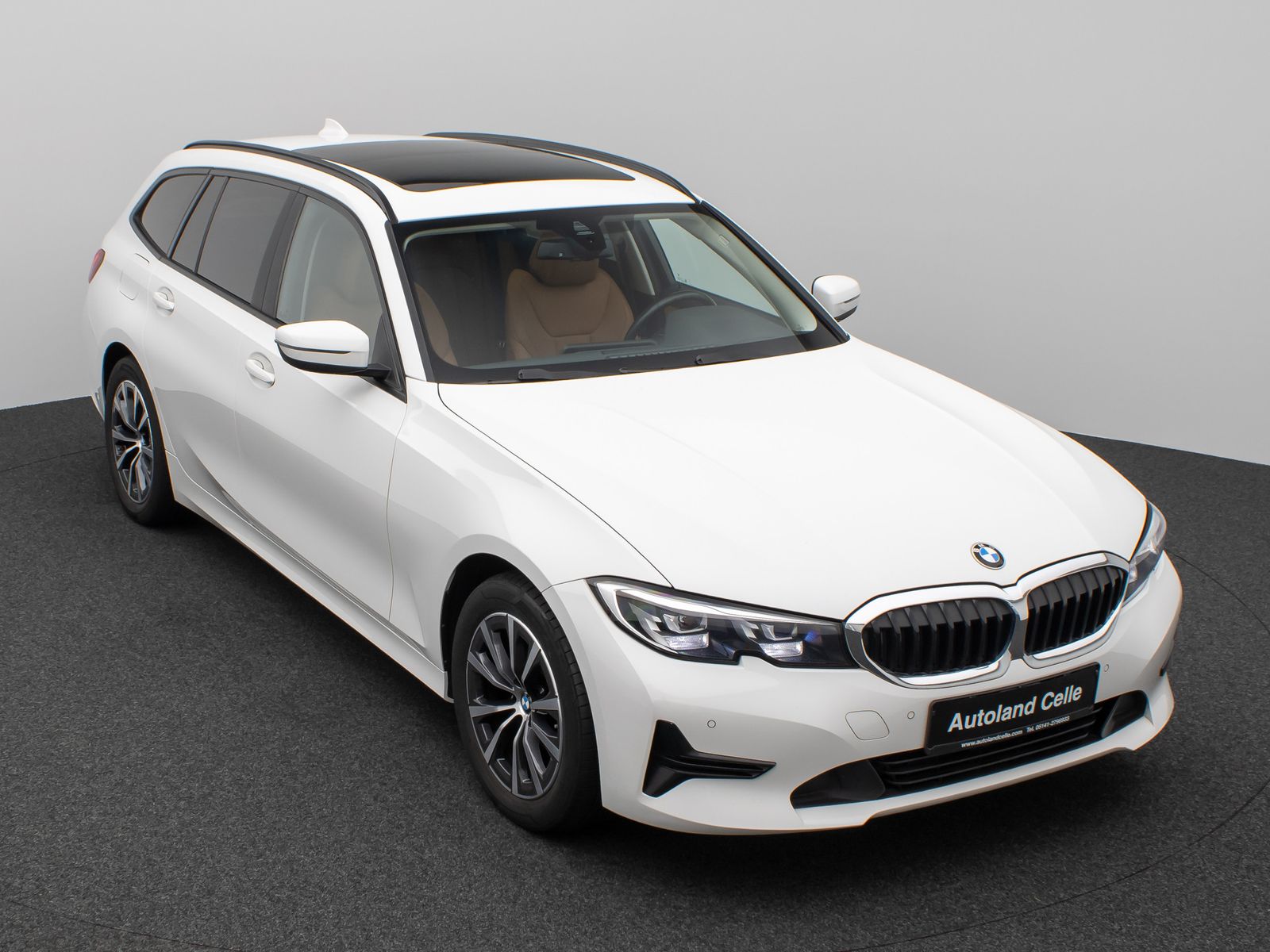 Fahrzeugabbildung BMW 320d xD Alarm DAB Standhzng Panorama Sportsitz