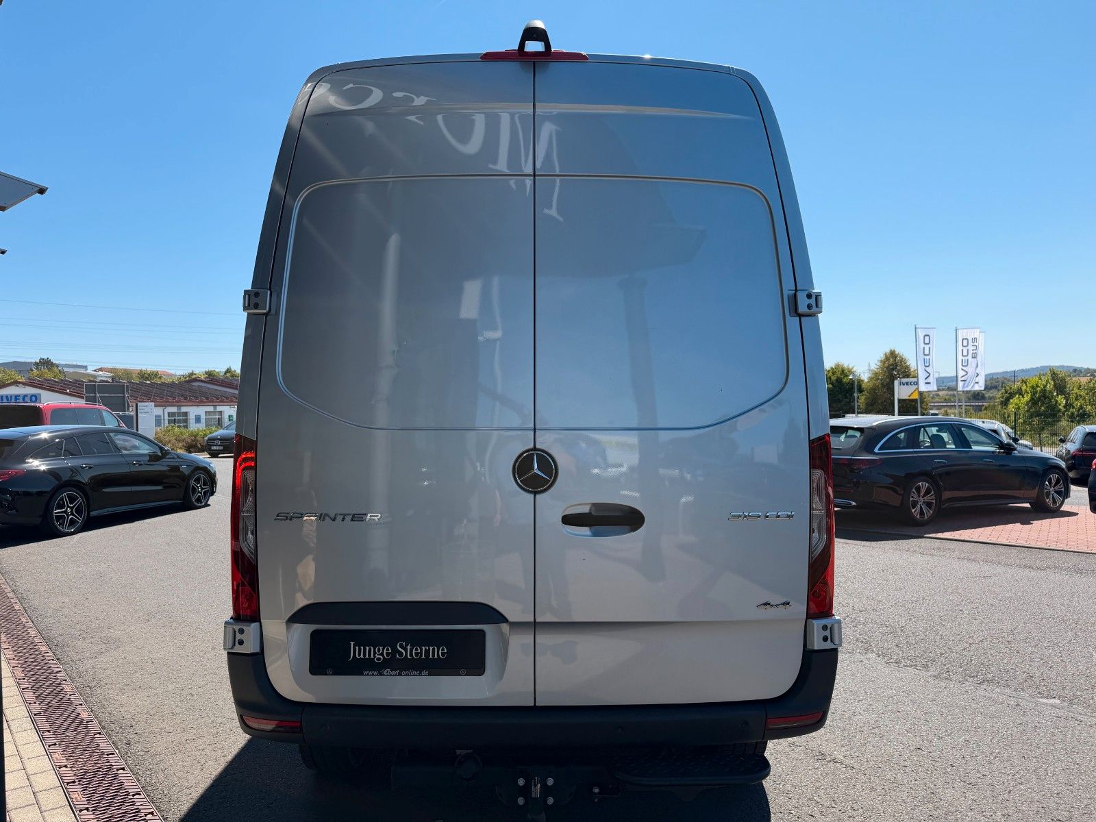 Fahrzeugabbildung Mercedes-Benz Sprinter 319 CDI 4x4 3665 Klima AHK Kamera