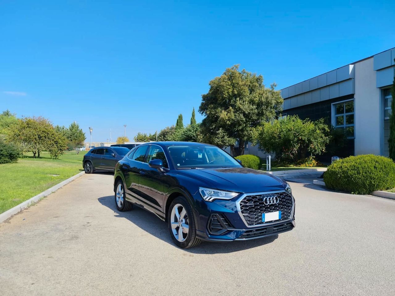 Audi Q3 35 TDI quattro Business Advanced imagem 3