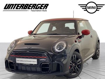 Ein MINI JOHN_COOPER_WORKS John Cooper Works 3-Türer ACC HUD DA PA RFK DAB im Leasing