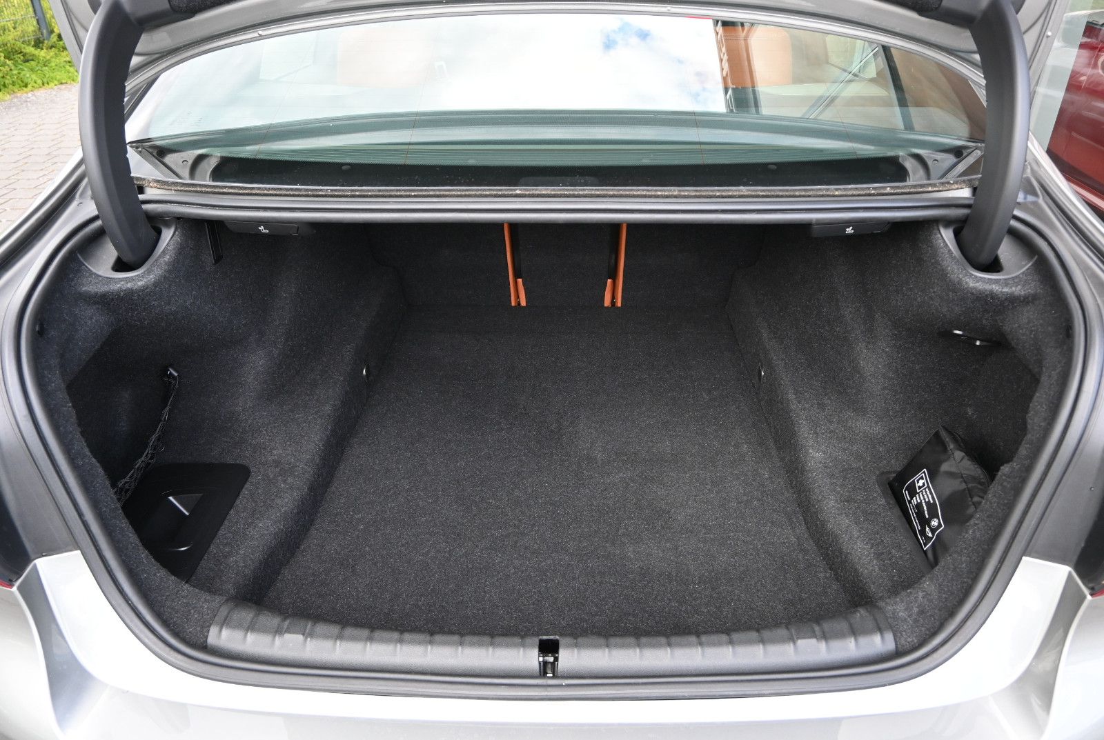 Fahrzeugabbildung BMW M5 xDrive °Driving Assistant Plus°HARMAN°M-SITZ°