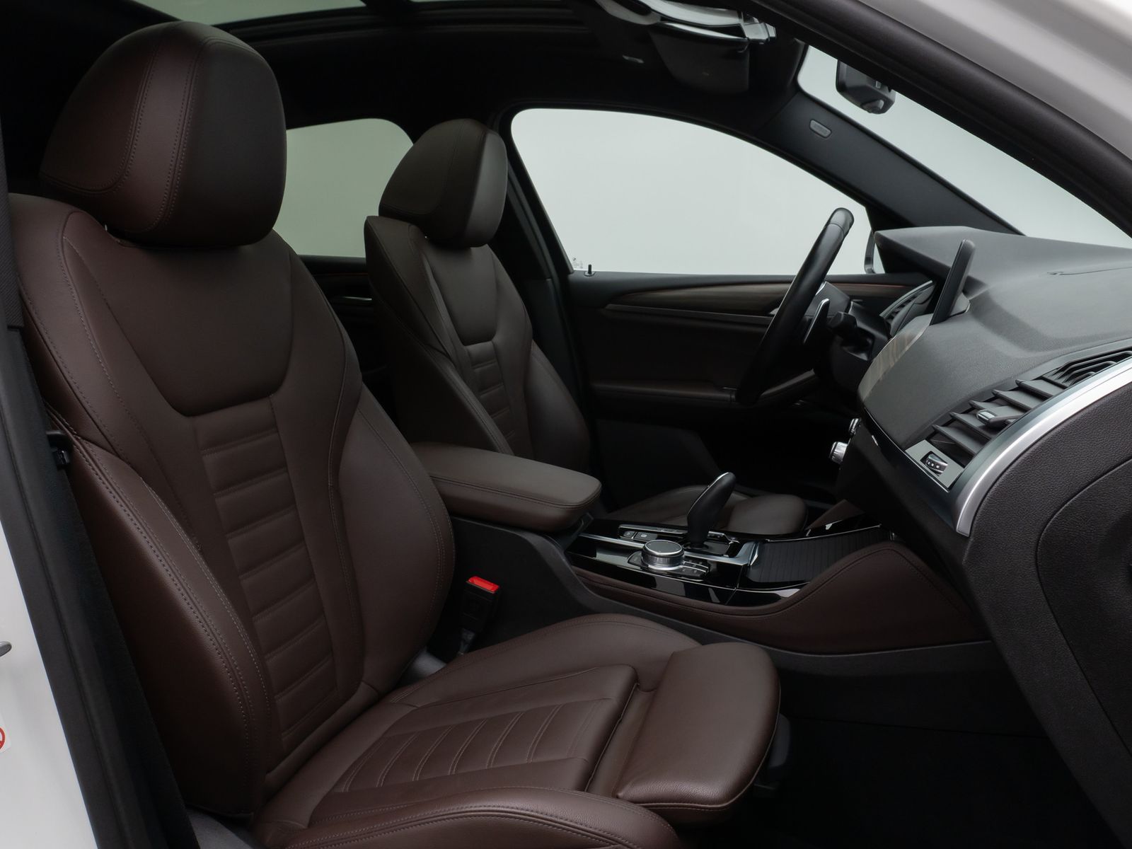 Fahrzeugabbildung BMW X4 xD30d M Sport Kamera Panoram HUD DAB HiFi AHK