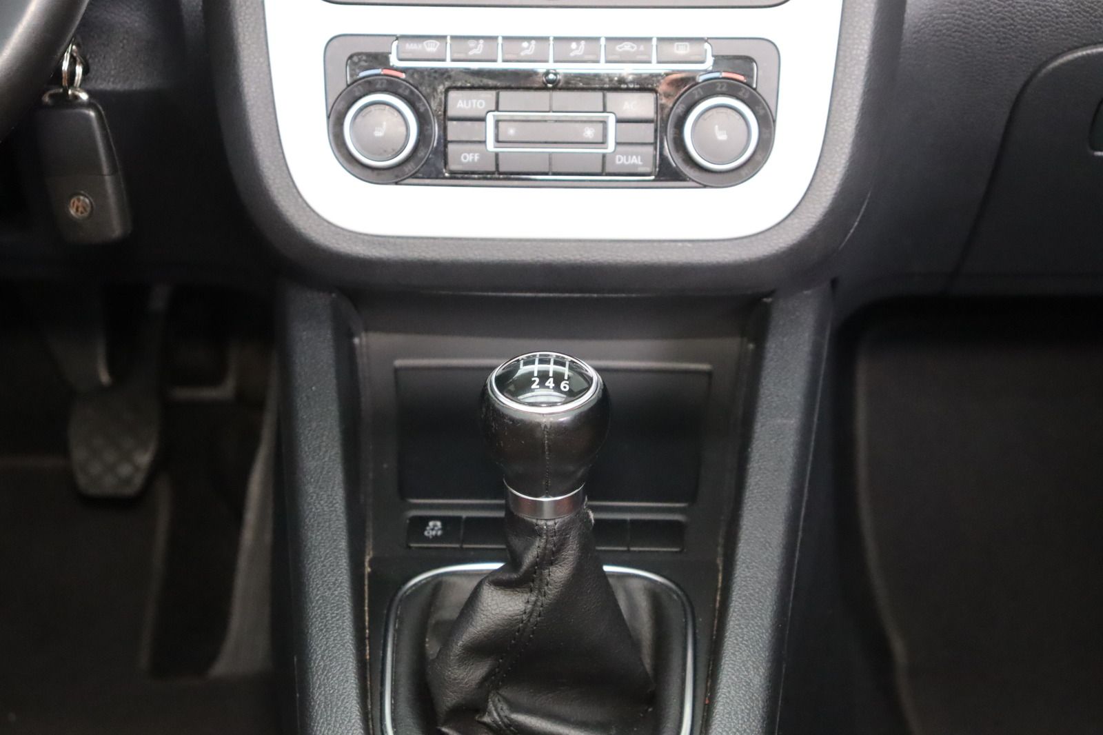 Fahrzeugabbildung Volkswagen Eos 1.4 TSI * Navi * Leder * Sitzhzg.