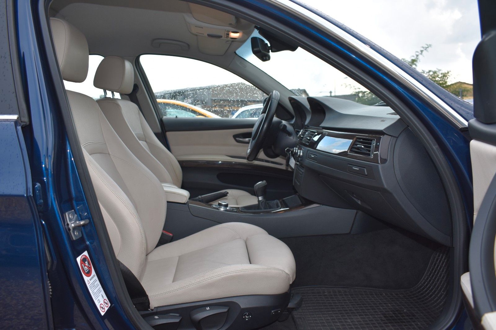 Fahrzeugabbildung BMW 325 d Touring Edition Exclusive
